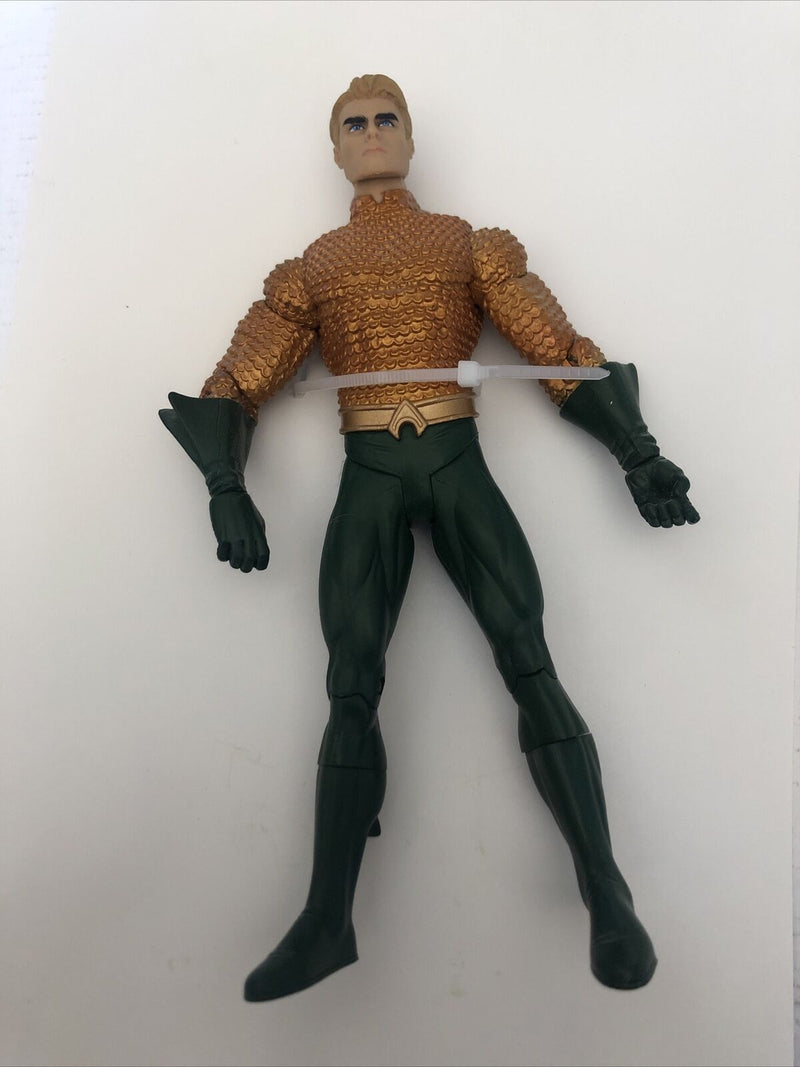 DC Essentials 6 Inch Action Figure - Aquaman