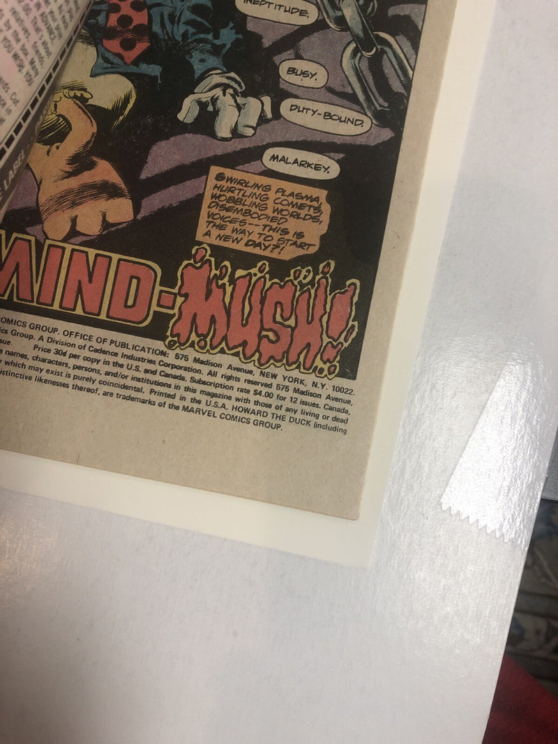 Howard the Duck (1977) 12 (NM) 1st App Cameo App Kiss