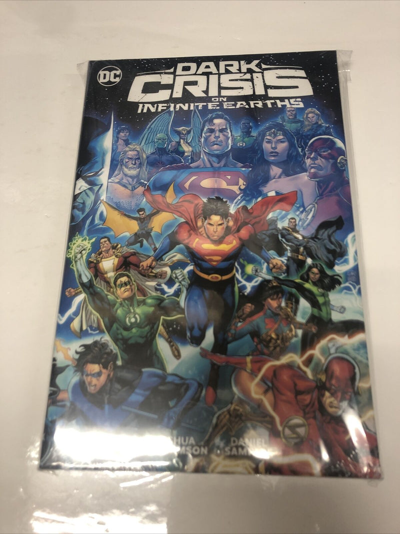 Dark Crisis On Infinite Earths (2023) HC • DC Comics •Joshua Williamson• Sampere