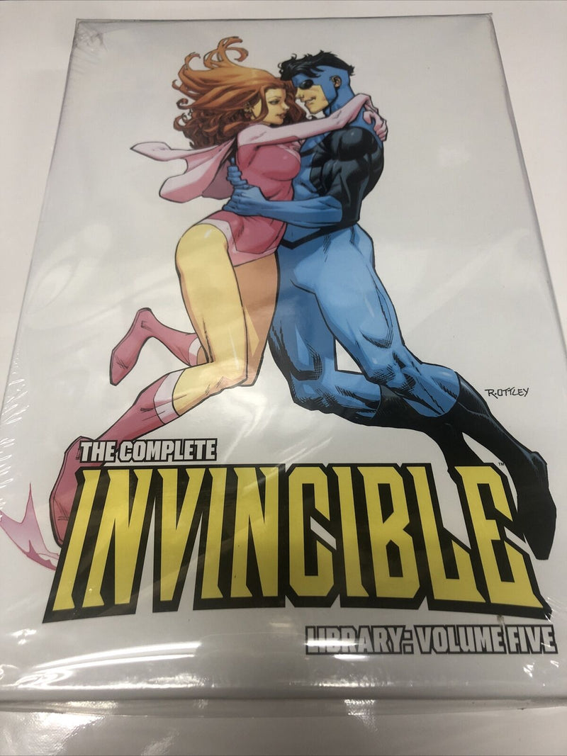 Complete Invincible Library : Vol