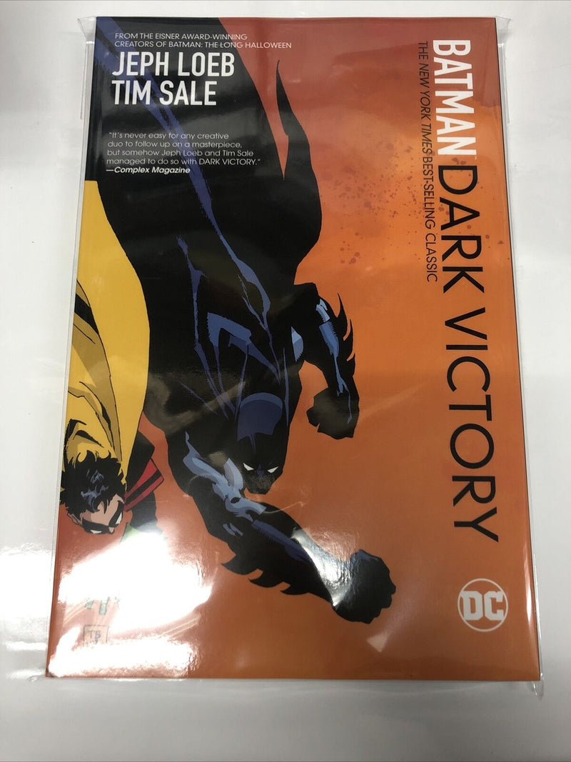 Batman Dark Victory (2014) TPB • DC Comics • Jeph Loeb Gregory Wright Tim Sale