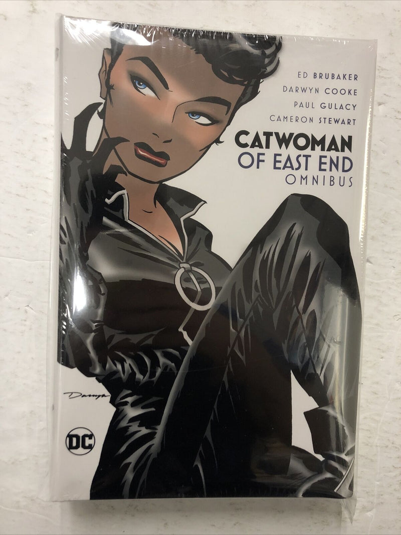 Catwoman Of East End Omnibus (2022) DC Comics HC | Ed Brubaker | Darwyn Cooke