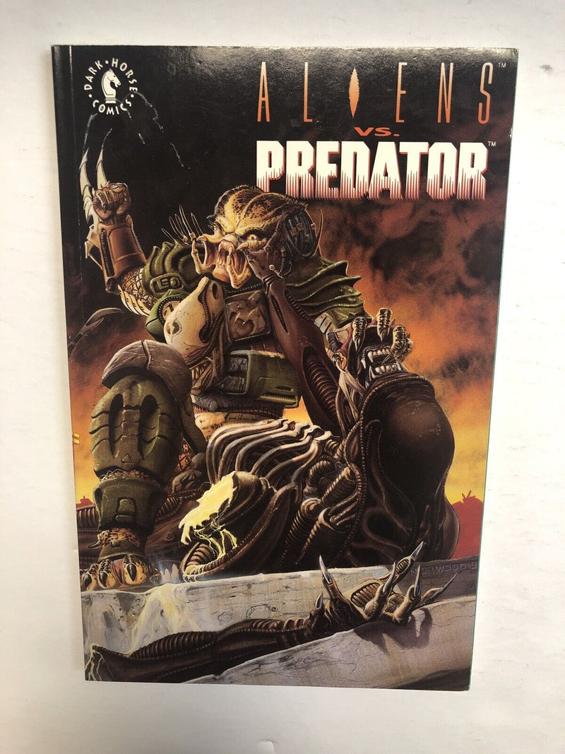 Aliens Vs Predator | Trade Paperback | (1991) (NM) 1st Print | Dark Horse Comics