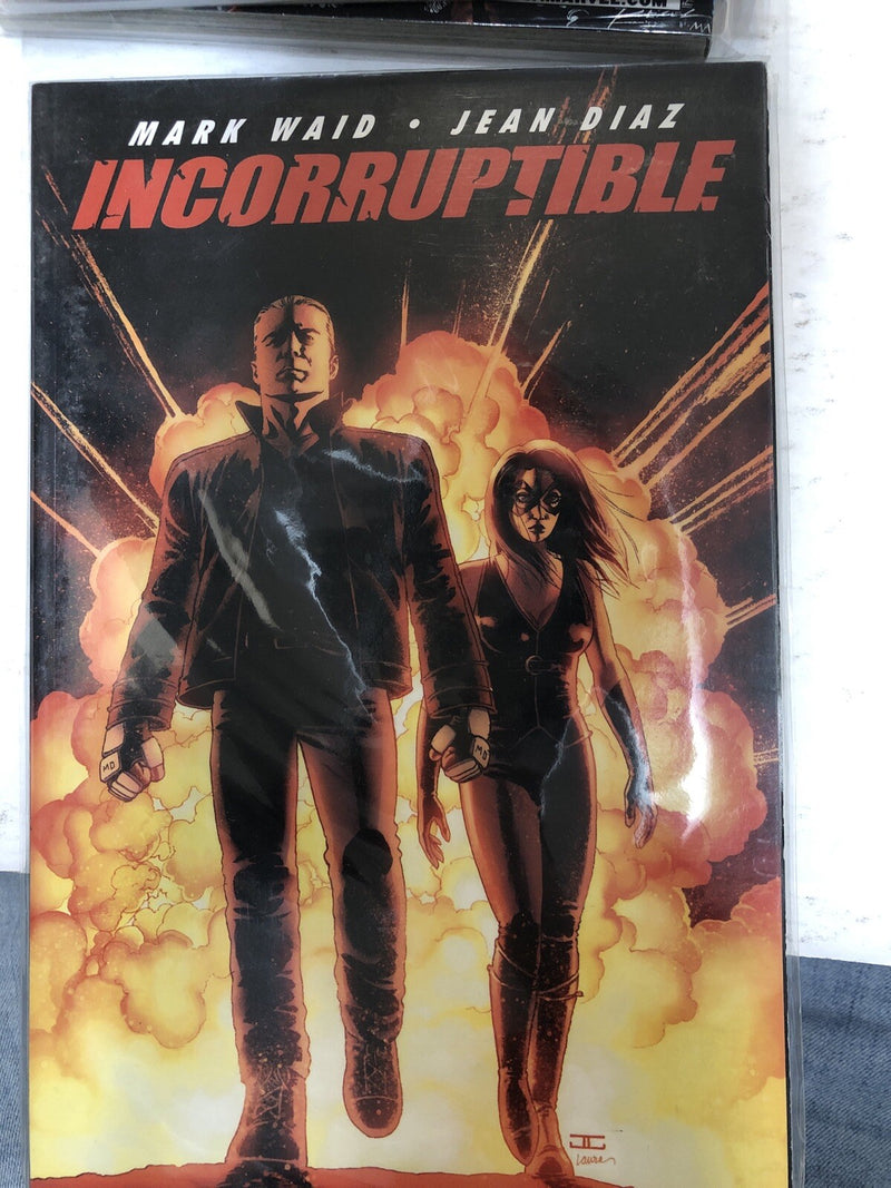 Incorruptible Vol.1 (2010) Boom  TPB SC Mark Waid