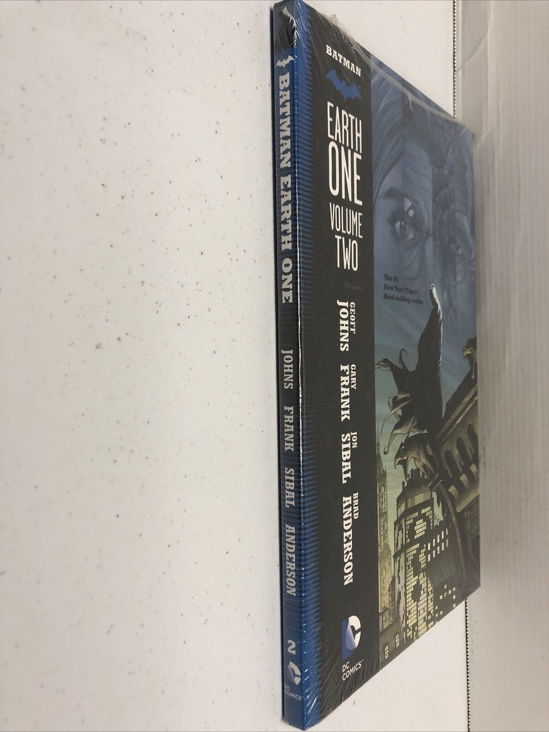 Batman Earth One Vol