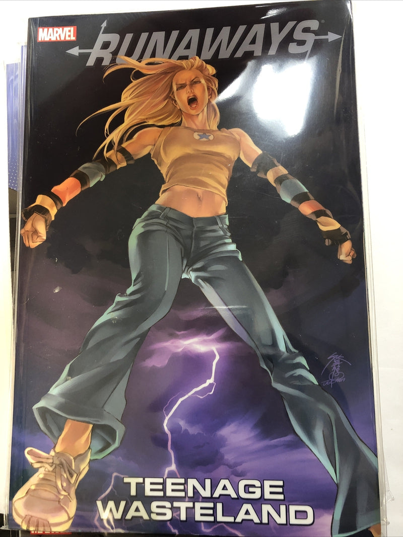 Runaways Teenage Wasteland Vol.2 (2017) Marvel TPB SC Vaughan