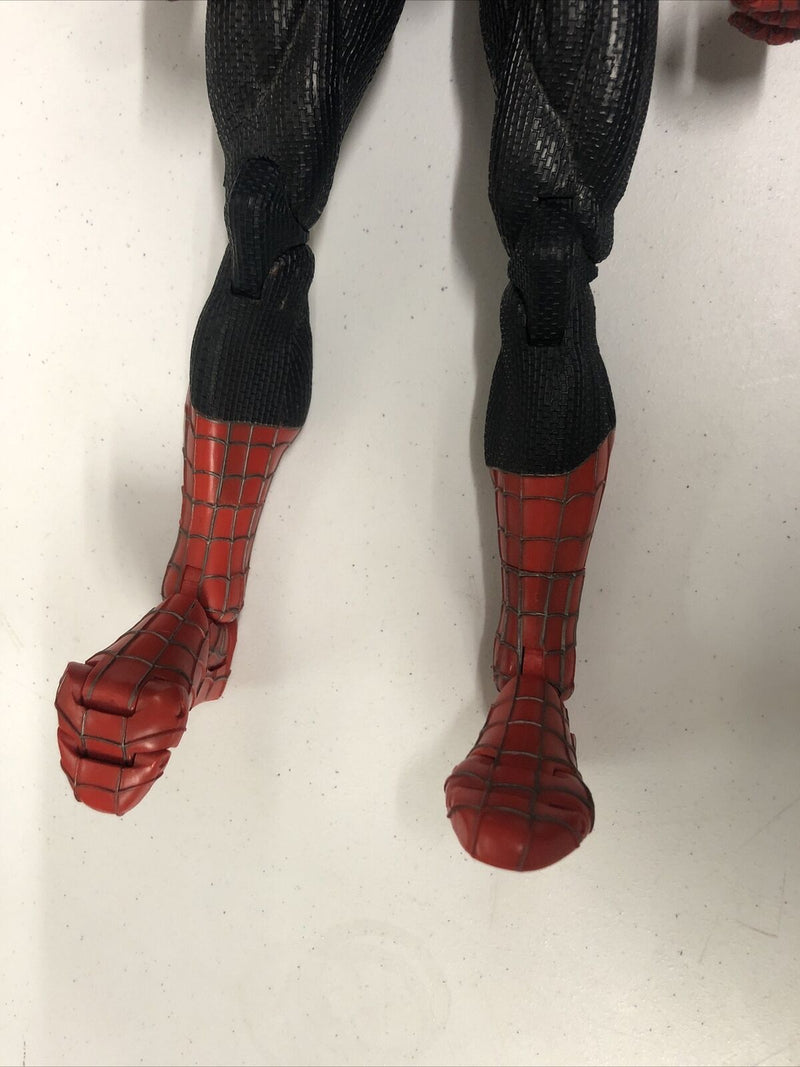 Spider-Man (2002) Marvel Legends • Super Poseable Spider Sense • Red & Black