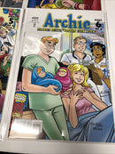Archie Comics Set Issue (2010)