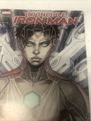 Invincible Iron Man (2017) Variant Edition 1 Marvel Comics •Brian Michael Bendis