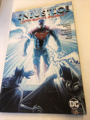 Injustice Ground Zero Vol.2 (2017) Dc Comics HC  Daniel Sampere