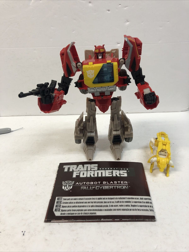 Blaster Fall of Cybertron Transformers Generations 2012 Complete Mint w/instruct