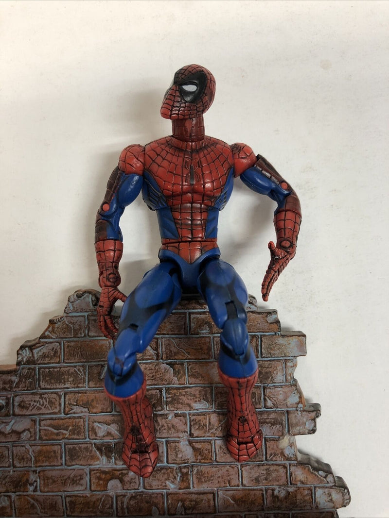 ToyBiz Magnetic Spider-man Wall-Mountable 2002 Complete Mint