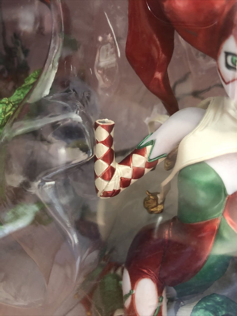 Ame-Comi Harley Quinn & Poison Ivy Holiday Variant 2-Pack Figure