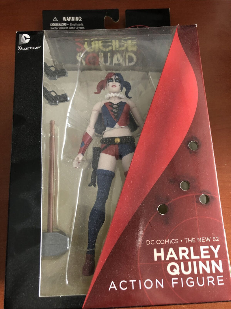 Harley Quinn Super-Villains Suicide Squad Action Figure DC Collectible