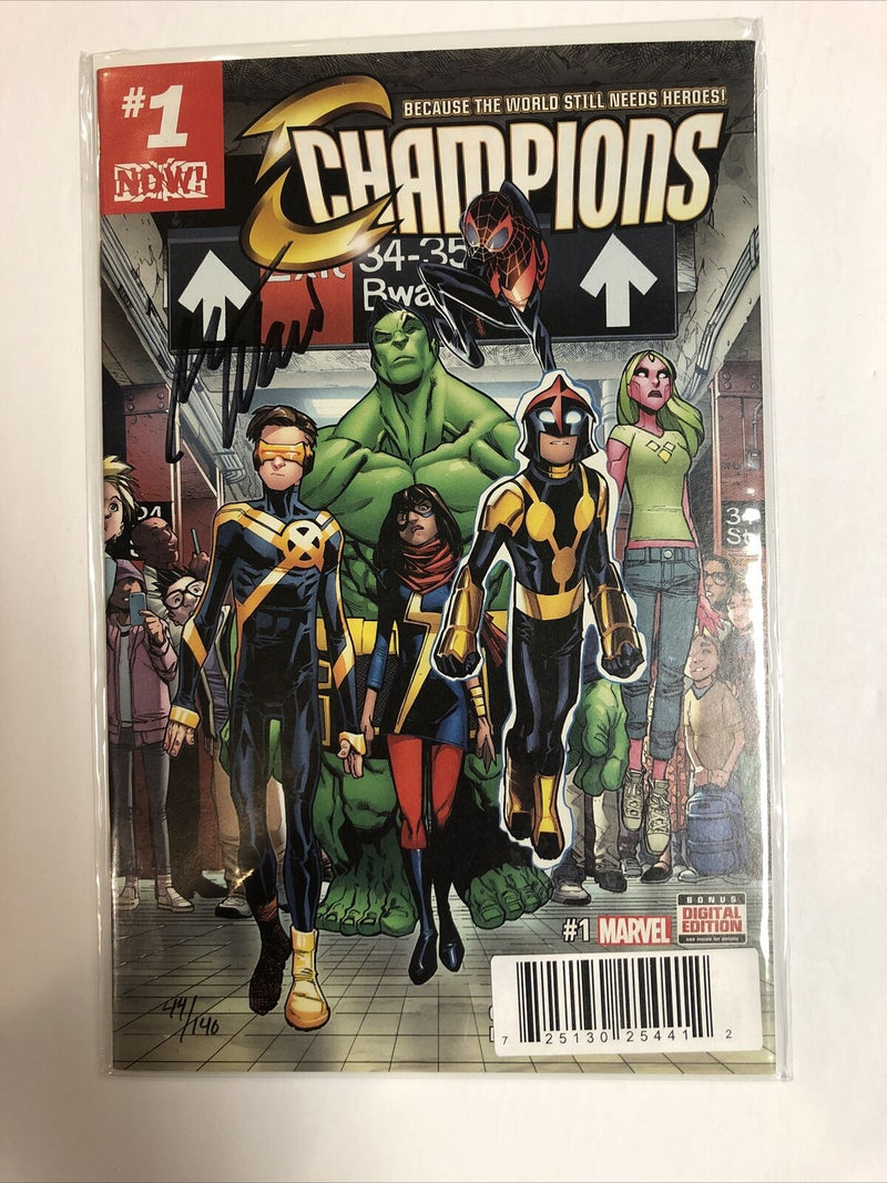 Champions (2016)  #1 (NM) Dynamic Forces # 44/140 Signed By Mark Waid !