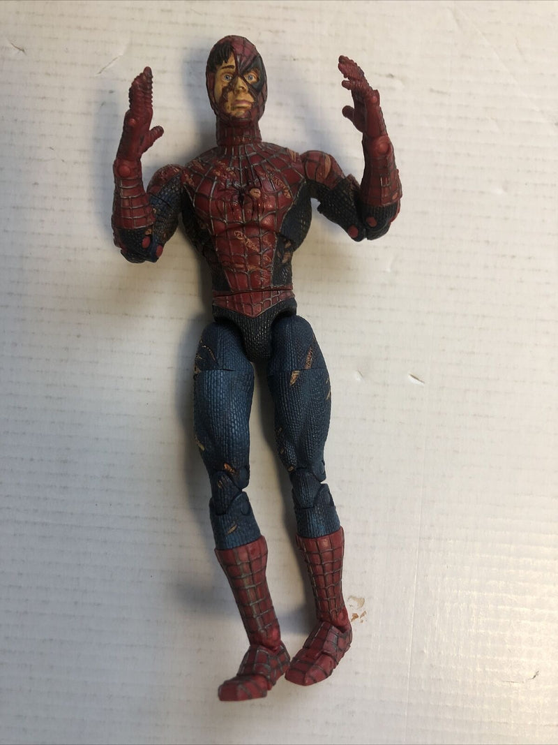 Spider-Man 2002 Battle Ravaged Spiderman Action Figure Tobey Movie Marvel