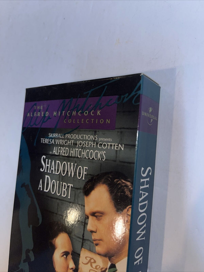 Shadow of a Doubt (VHS, 1999) Alfred Hitckcock • Teresa Wright • Joseph Cotten