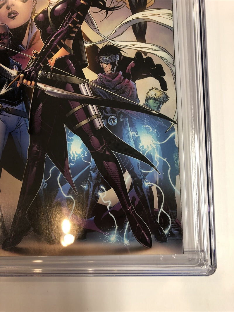 Young Avengers (2006) 10 (CGC 9.6 WP)| 1st Cover Speed Kate Bishop as Hawkeye