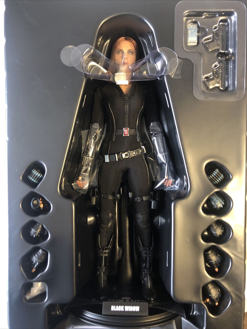 Hot Toys Masterpiece Captain America Winter Soldier Black Widow 1/6 scale figure
