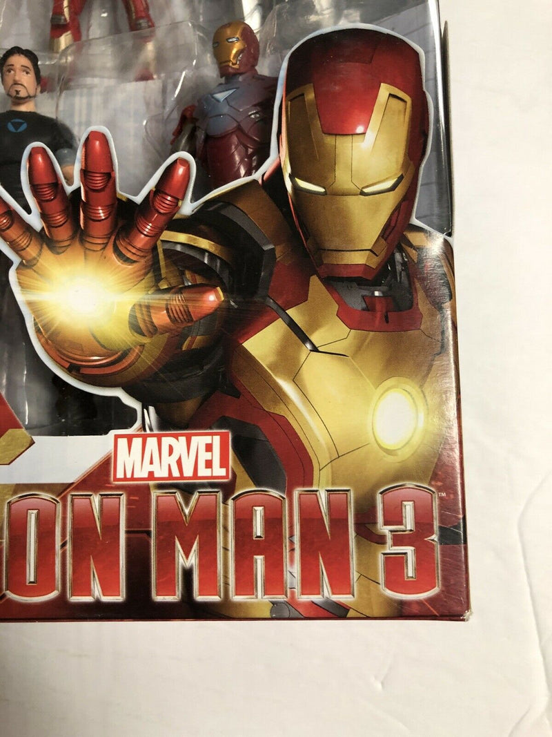 Iron Man 3 Hall Of Armor (2013) 6 Action Figures | Tony Stark, Mark II, Mark 42