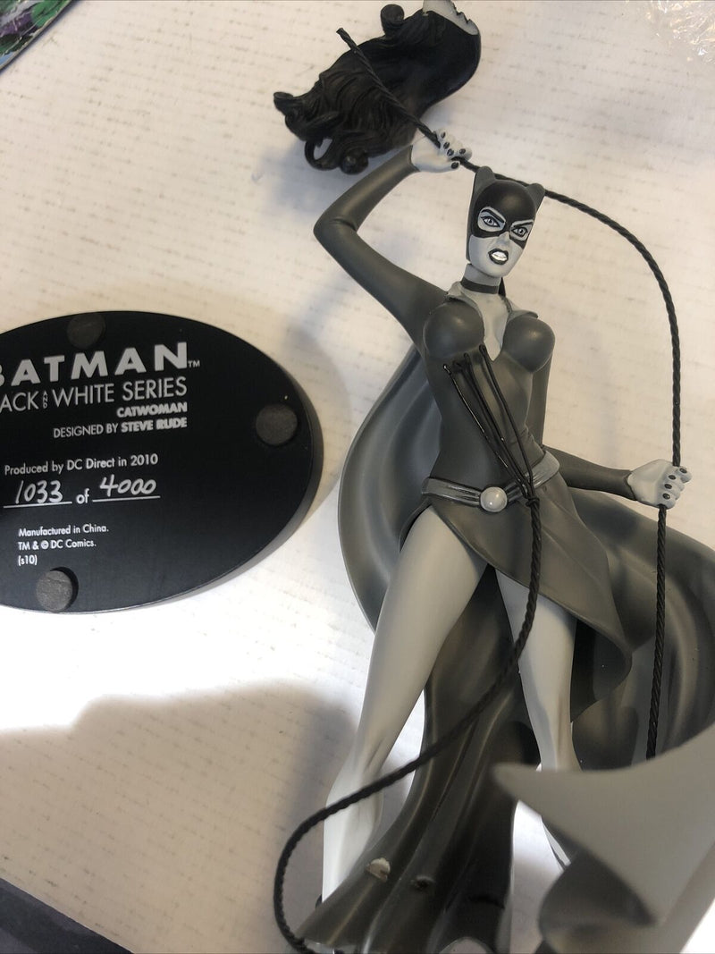 Batman Black and White Catwoman Statue