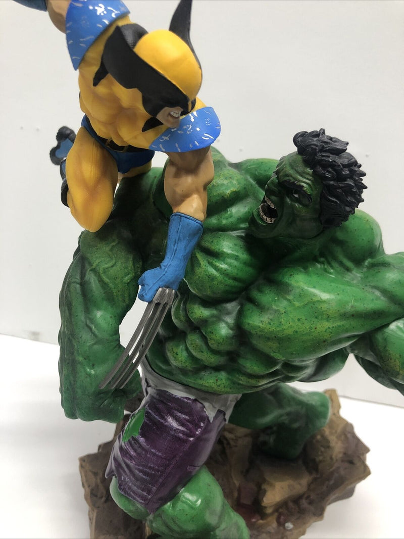 13'' Marvel Hulk VS. Wolverine PVC Figure Model Statue Toy Collection