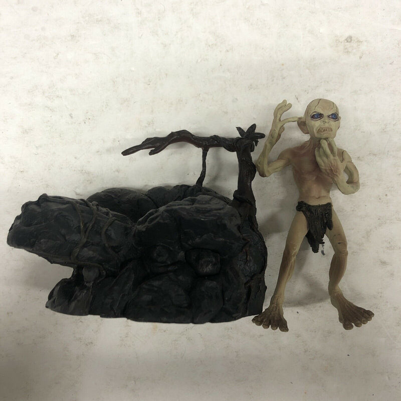 Lord of the Rings Gollum with Electronic Sound Base Toy Biz 2004 Complete Mint