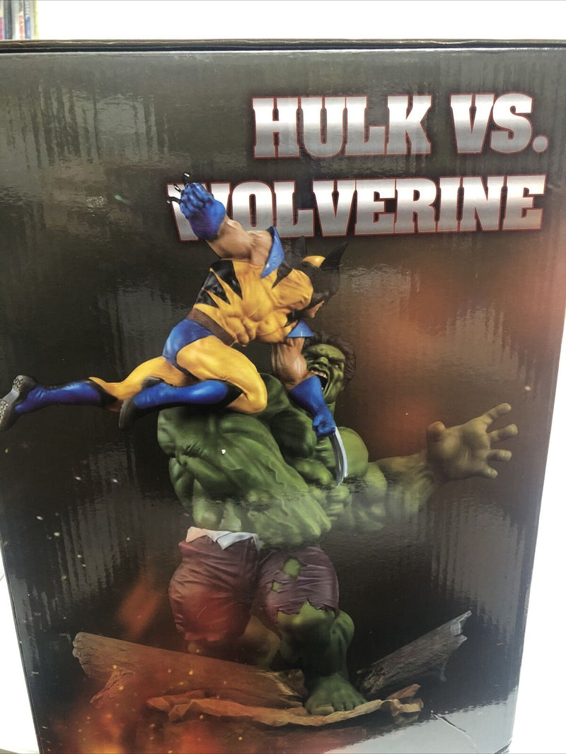 13'' Marvel Hulk VS. Wolverine PVC Figure Model Statue Toy Collection