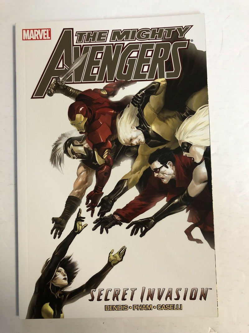Mighty Avengers Vol4: Secret Invasion Book 2 Softcover (2009)(NM)Brian Bendis