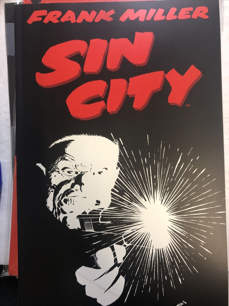 Sin City (1992) Dark Horse  SC TPB Frank Miller