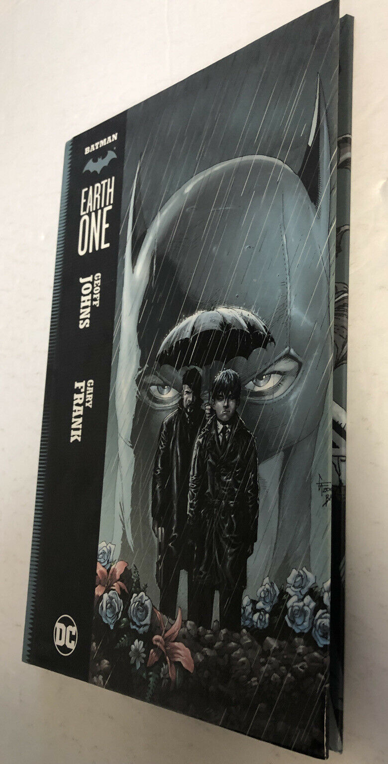 Batman: Earth One | TPB Softcover (2012)(NM) Geoff Johns